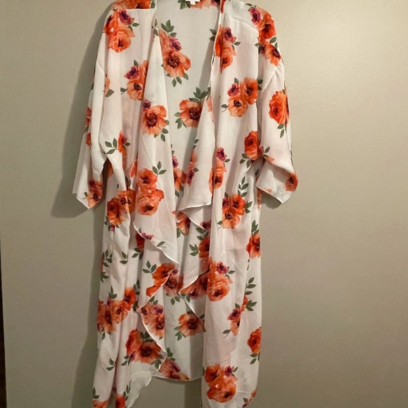 Lularoe Shirley kimono